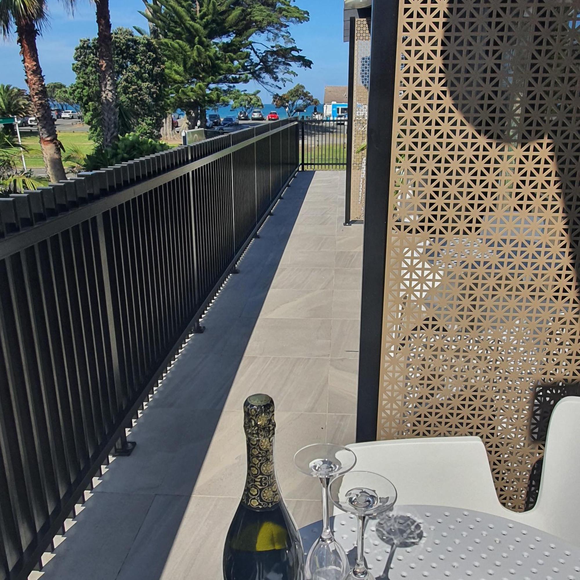 Orewa Beachcomber Exterior foto